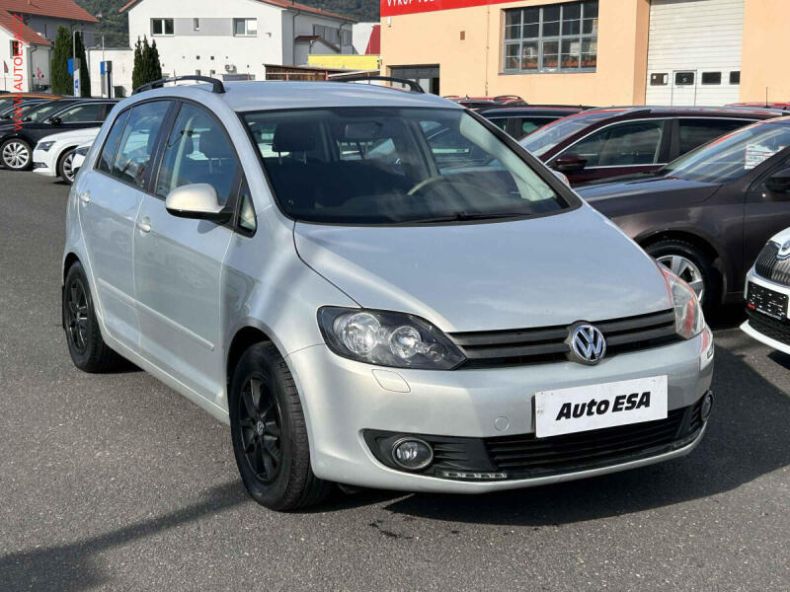 Volkswagen Golf - hlavní fotka inzerátu