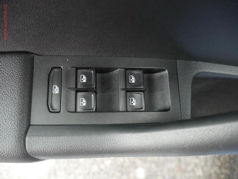 Škoda Octavia - hlavní fotka