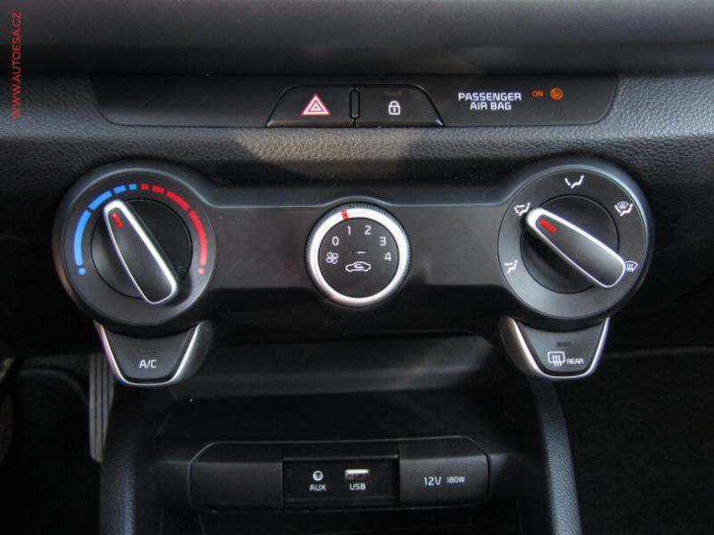 Kia Rio - hlavní fotka