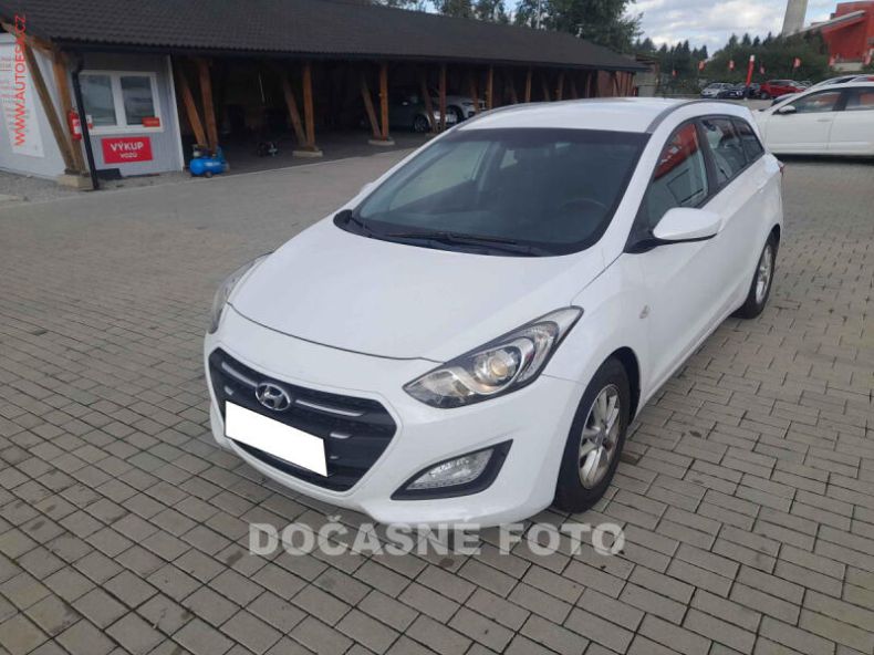 Hyundai i30 - hlavní foto