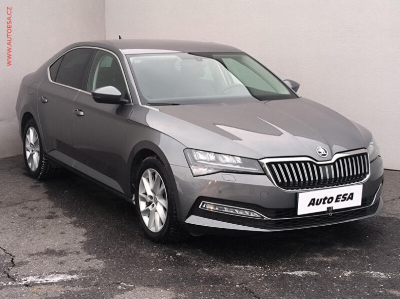 Škoda Superb - hlavní foto