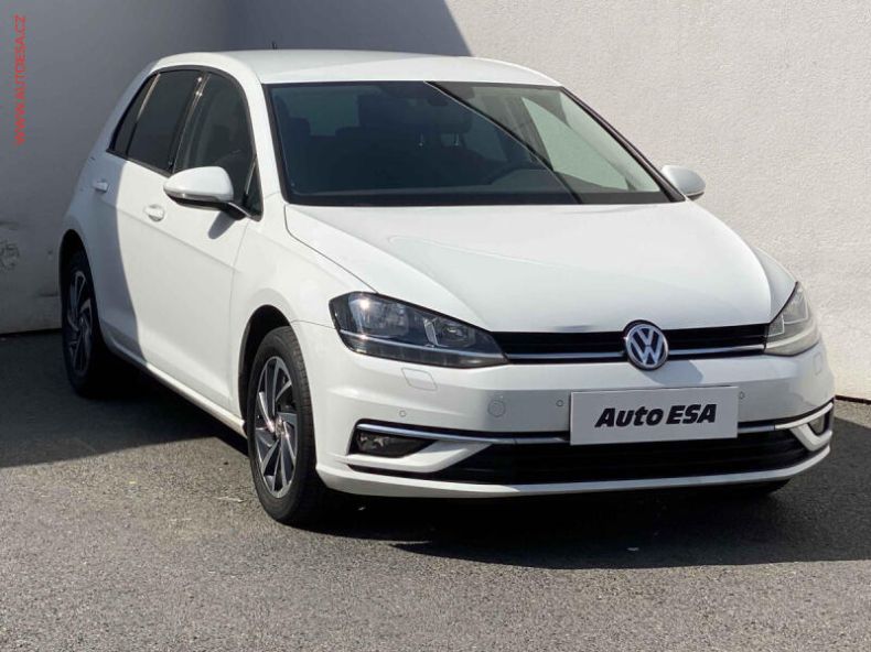 Volkswagen Golf - hlavní foto