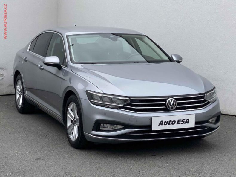 Volkswagen Passat - hlavní foto