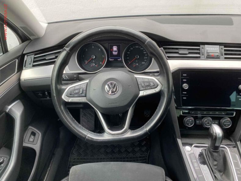 Volkswagen Passat - hlavní fotka