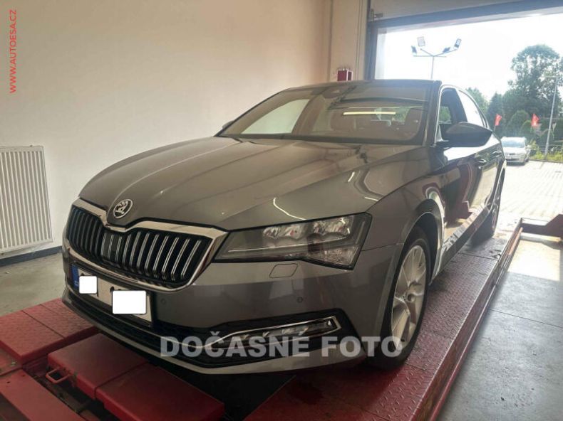 Škoda Superb - hlavní fotka
