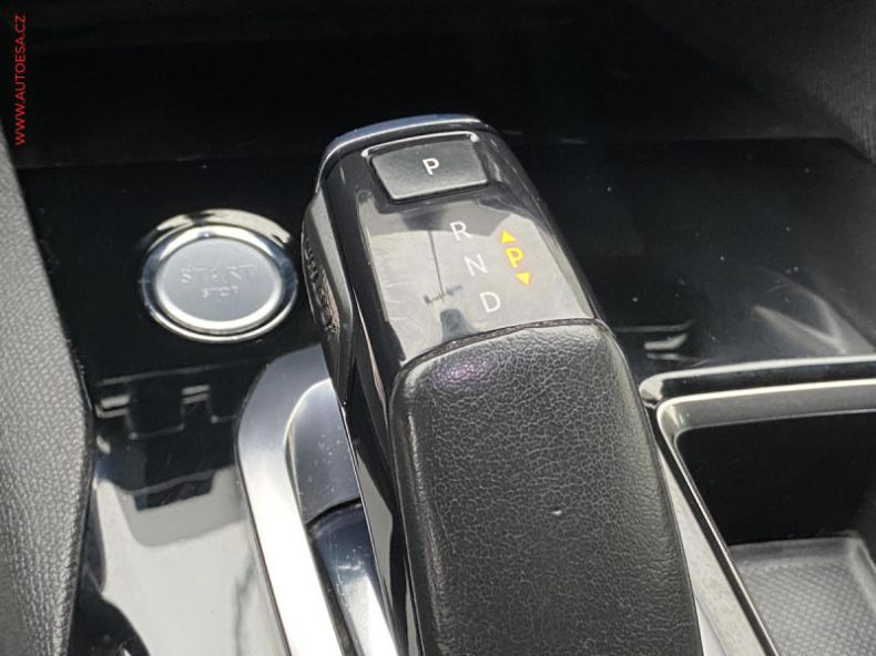 Peugeot 5008 - hlavní fotka