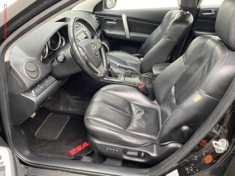 Mazda 6 - hlavní fotka