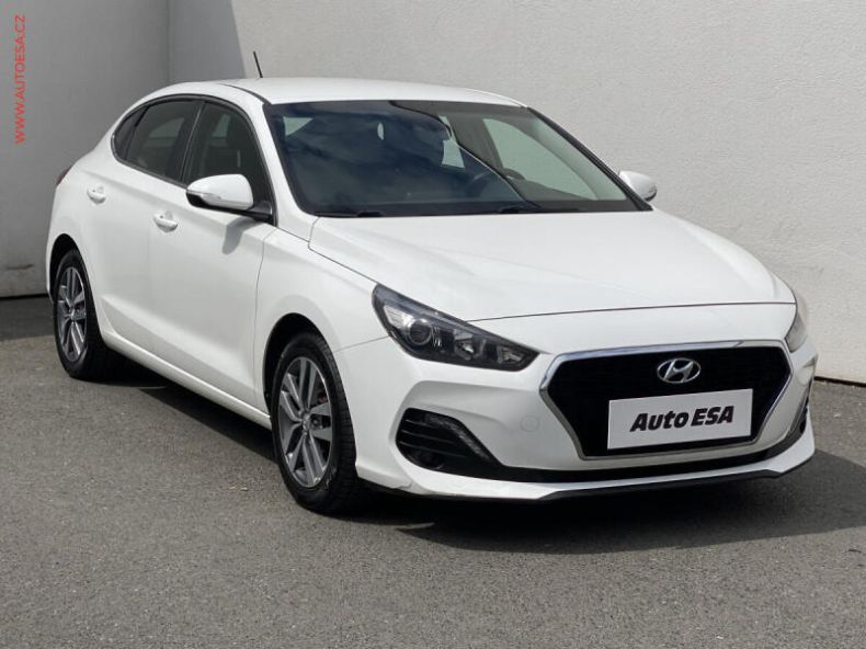 Hyundai i30 - hlavní foto