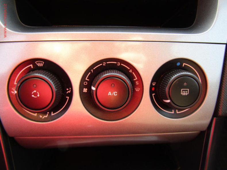 Peugeot 308 - hlavní fotka