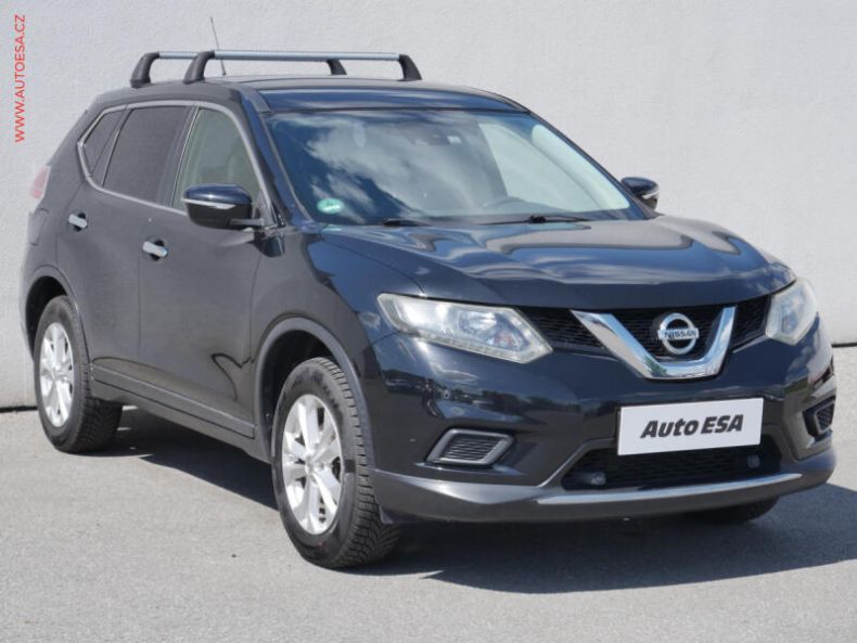 Nissan X-Trail - hlavní fotka