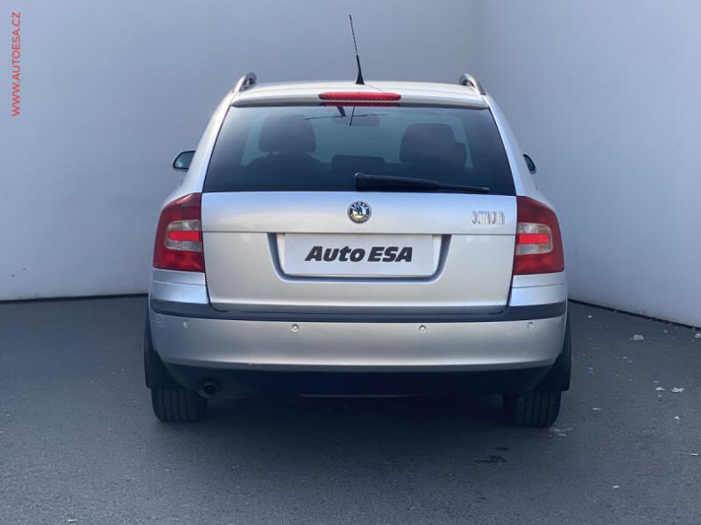 Škoda Octavia - hlavní fotka