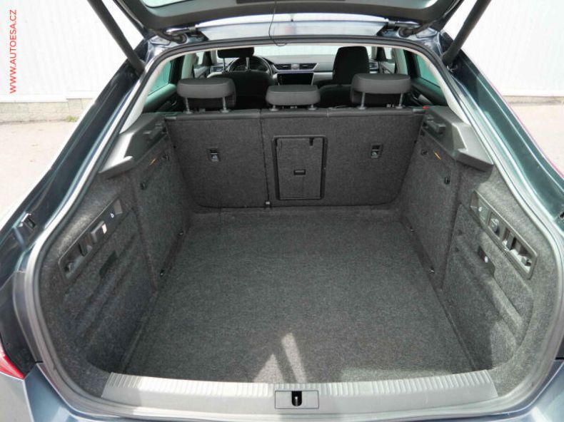 Škoda Superb - hlavní fotka