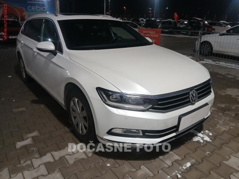Volkswagen Passat - hlavní fotka inzerátu