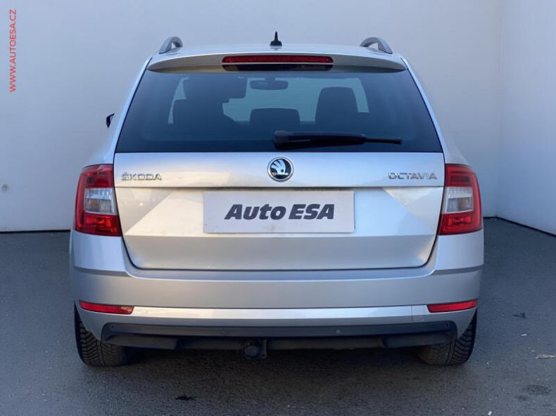 Škoda Octavia - hlavní fotka