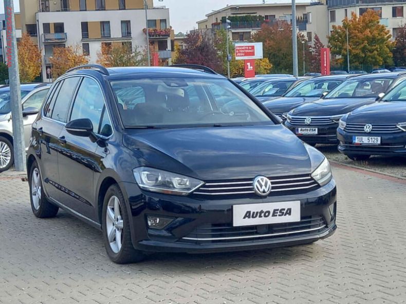 Volkswagen Golf - hlavní foto