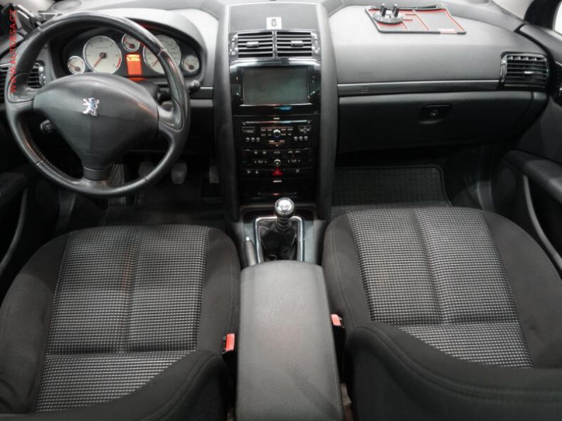 Peugeot 407 - hlavní fotka