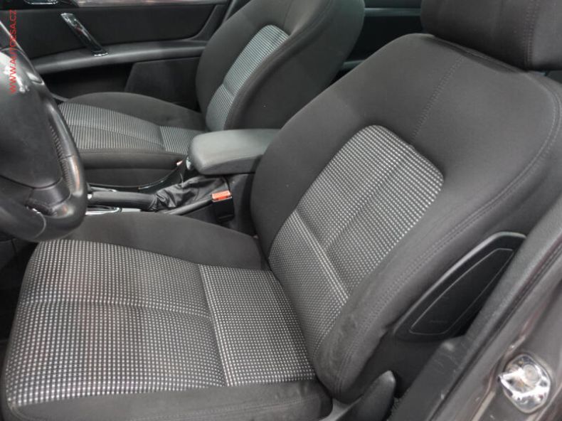 Peugeot 407 - hlavní fotka