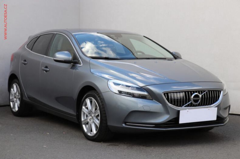Volvo V40 - hlavní foto