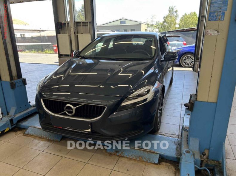 Volvo V40 - hlavní fotka