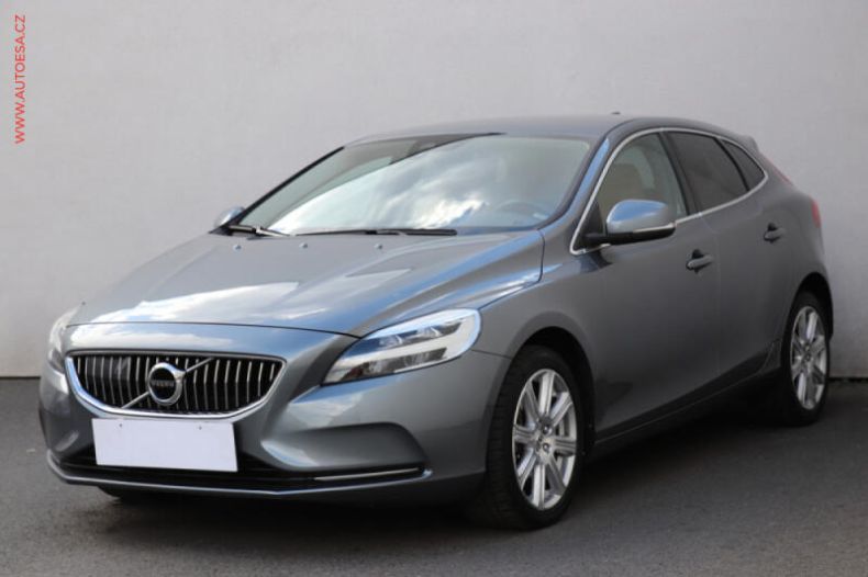 Volvo V40 - hlavní fotka