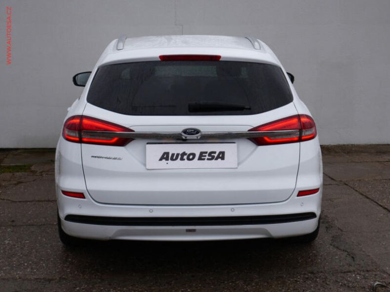 Ford Mondeo - hlavní fotka