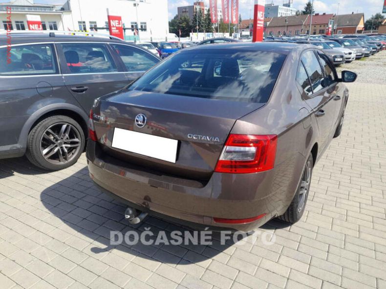 Škoda Octavia - hlavní fotka