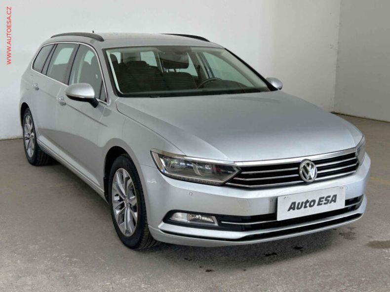 Volkswagen Passat - hlavní foto