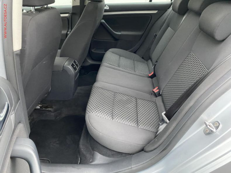 Volkswagen Golf - hlavní fotka