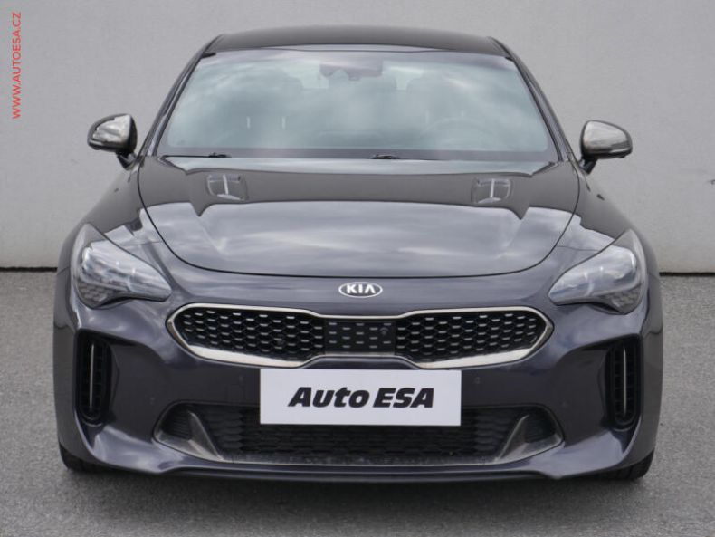 Kia Stinger - hlavní fotka