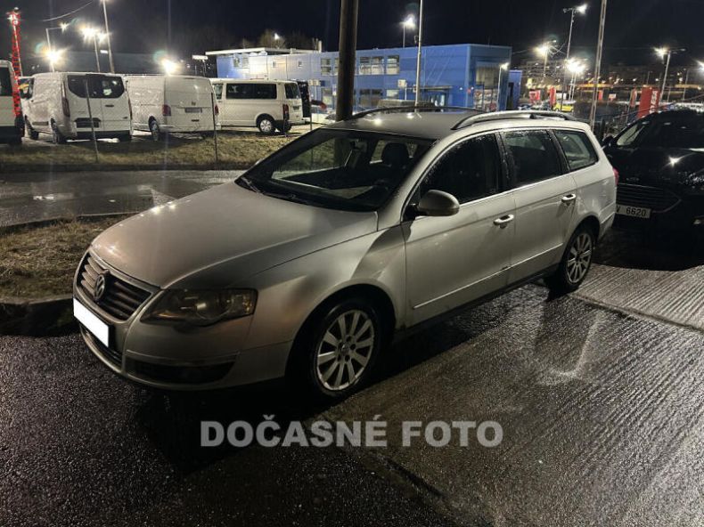 Volkswagen Passat - hlavní foto