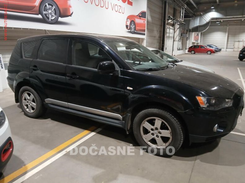 Mitsubishi Outlander - hlavní fotka inzerátu