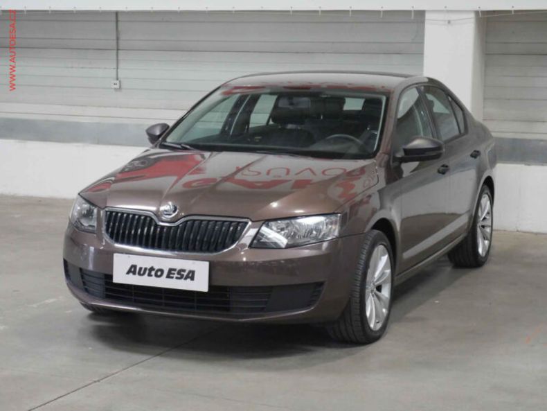 Škoda Octavia - hlavní fotka