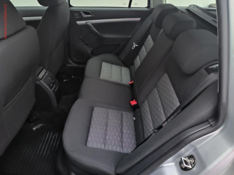 Škoda Octavia - hlavní fotka