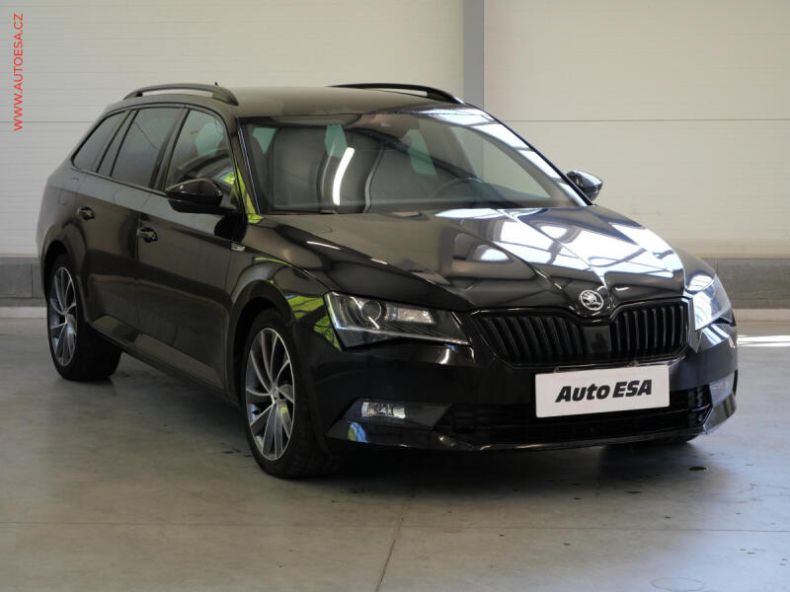 Škoda Superb - hlavní foto