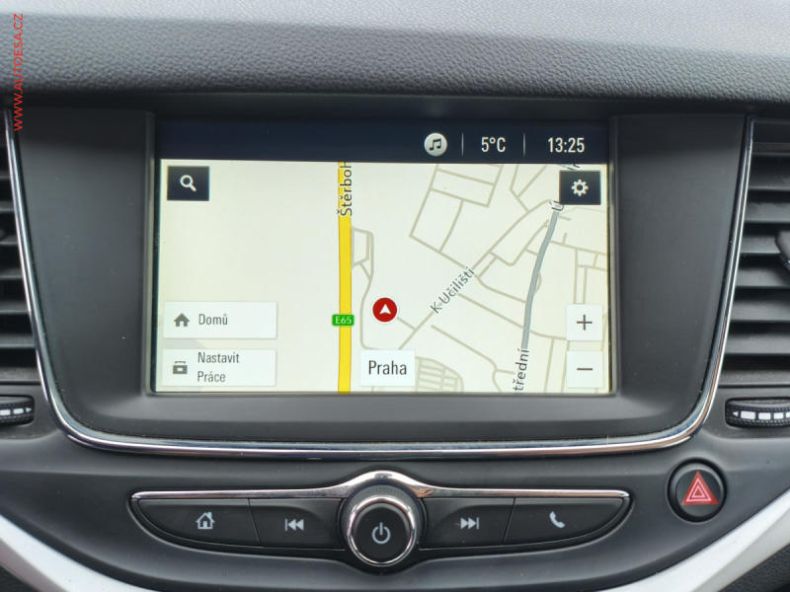 Opel Astra - hlavní fotka