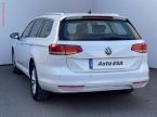 Volkswagen Passat - fotka číslo 5