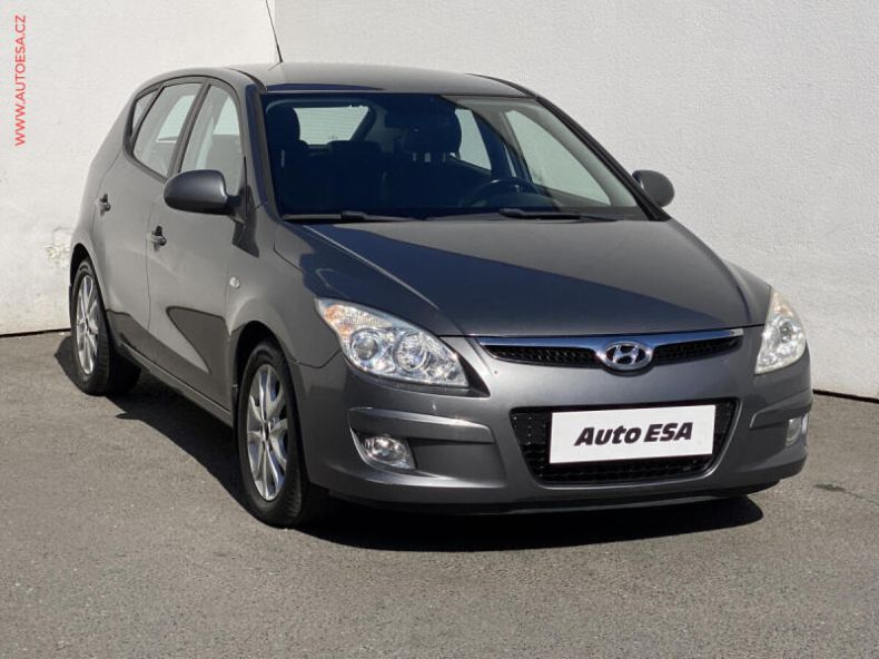 Hyundai i30 - hlavní foto