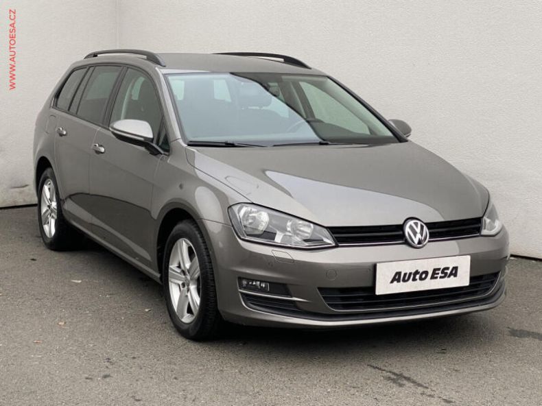 Volkswagen Golf - hlavní foto