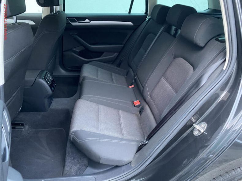 Volkswagen Passat - hlavní fotka