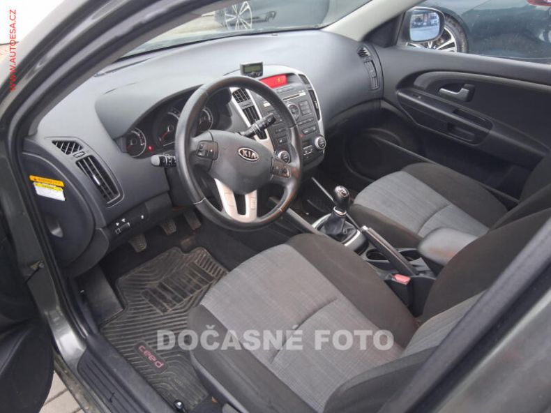 Kia Cee'd - hlavní fotka