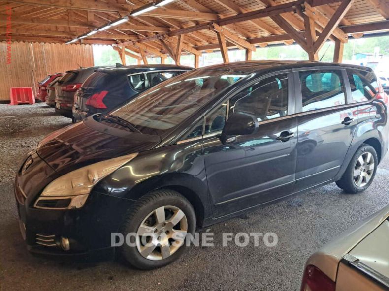 Peugeot 5008 - hlavní foto