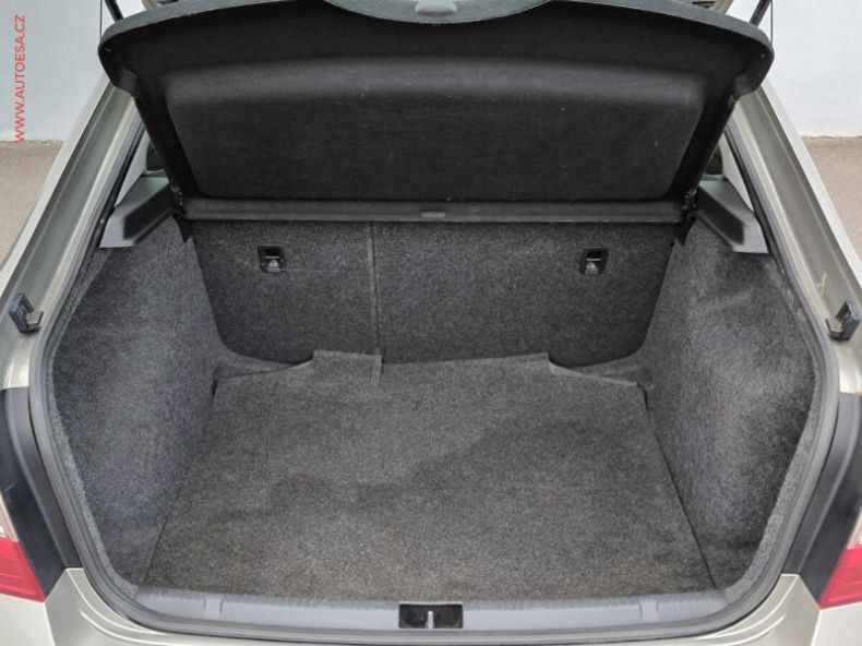 Škoda Rapid - hlavní fotka