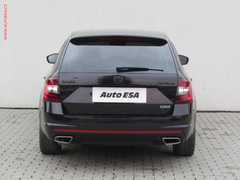Škoda Octavia - hlavní fotka