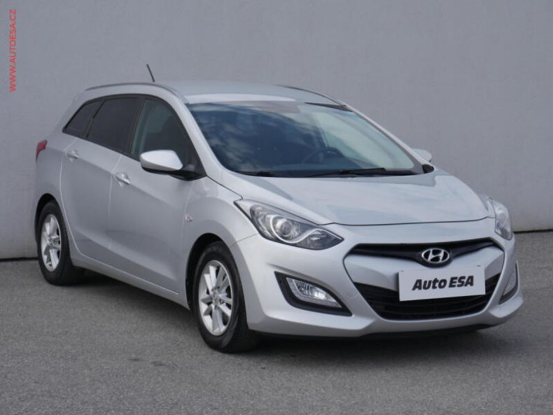 Hyundai i30 - hlavní foto