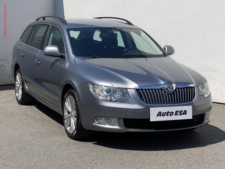 Škoda Superb - hlavní foto