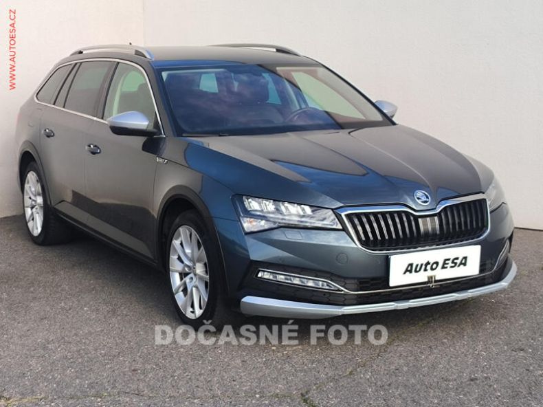 Škoda Superb - hlavní foto
