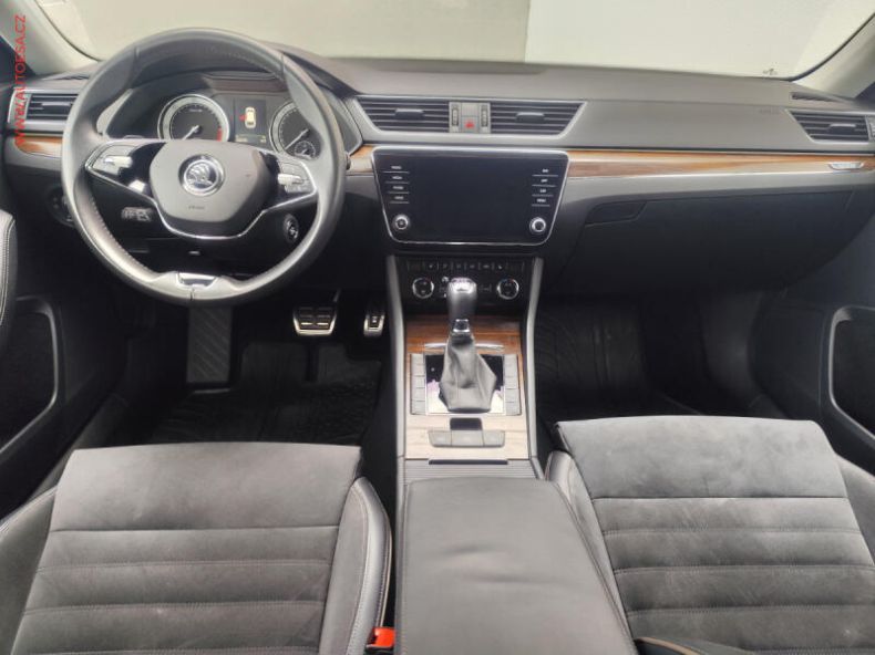 Škoda Superb - hlavní fotka