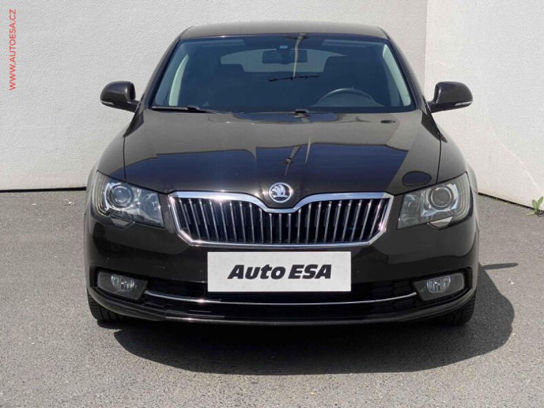 Škoda Superb - hlavní fotka