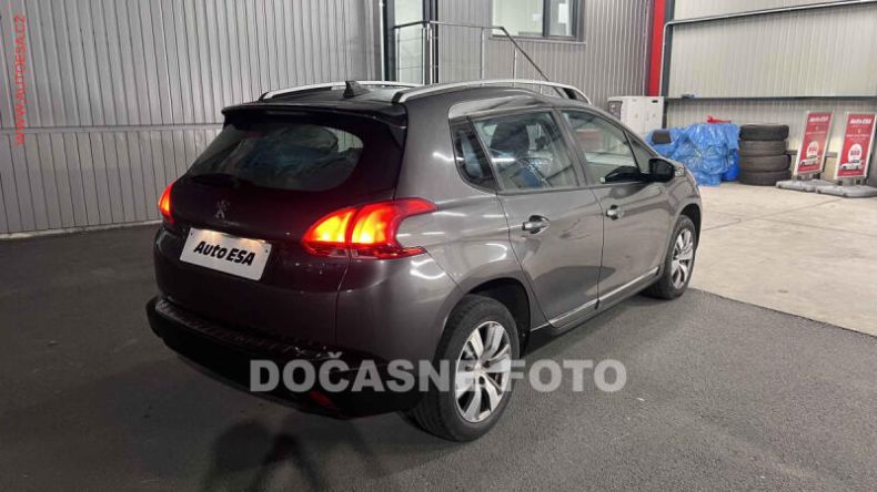 Peugeot 2008 - hlavní fotka