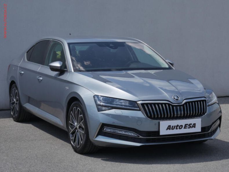 Škoda Superb - hlavní foto